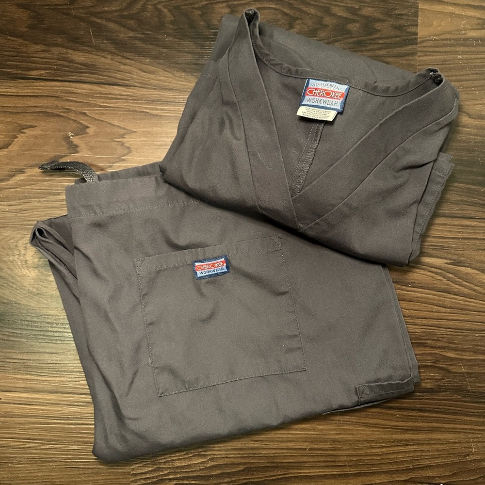 Cherokee unisex Pewter scrub SET